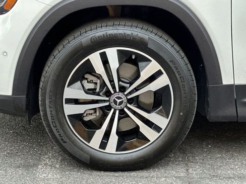 Certified 2025 Mercedes-Benz GLB 250 image 25