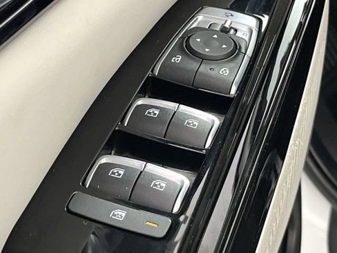Used 2024 Kia Carnival SX Prestige FWD image 13