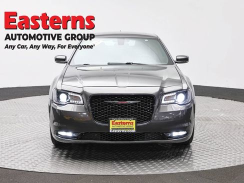 Used 2023 Chrysler 300 S RWD image 2