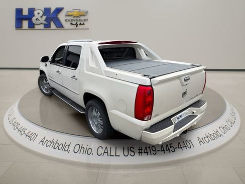 Used 2007 Cadillac Escalade EXT w/ Information Package image 7