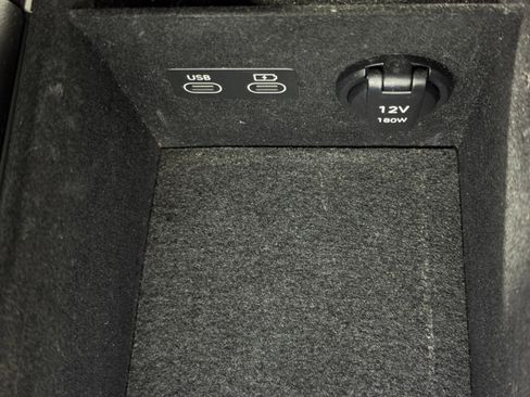 Used 2023 Genesis G90 3.5T image 37