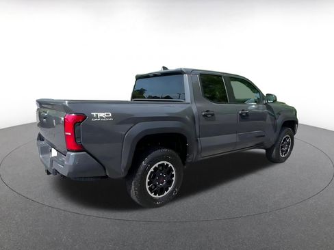 Used 2025 Toyota Tacoma TRD Off-Road AWD/4WD image 15