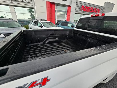 Used 2015 Chevrolet Silverado 2500 High Country w/ Duramax Plus Package AWD/4WD image 11