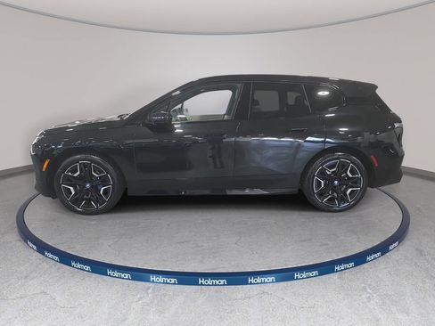 Used 2024 BMW iX xDrive50 w/ Sport Package AWD/4WD image 8