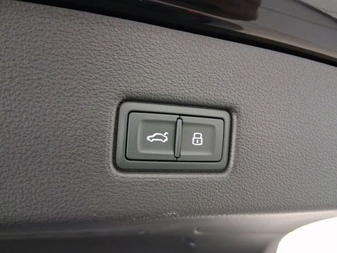 Used 2024 Audi RS 7 Performance w/ Bronze Edition image 30