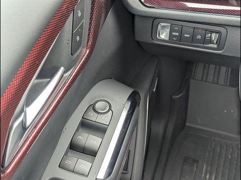 New 2026 Chevrolet Traverse Z71 w/ Enhanced Driving Package AWD/4WD image 21
