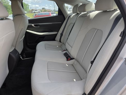 Certified 2025 Hyundai Sonata SEL FWD image 19