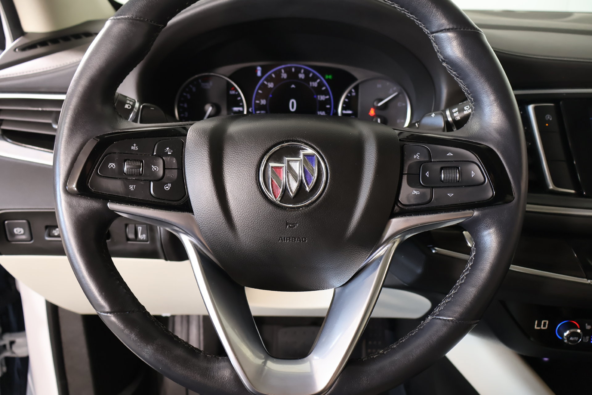 Used 2023 Buick Enclave Premium w/ Experience Buick Package FWD image 3