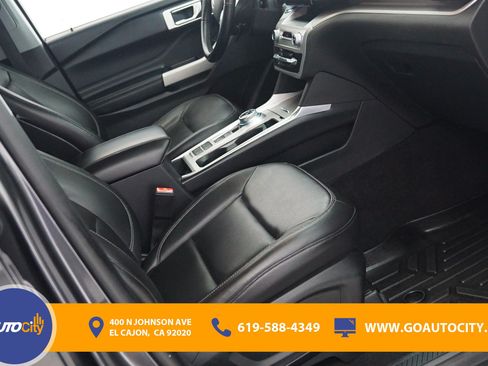 Used 2020 Ford Explorer XLT w/ Equipment Group 202A RWD image 8