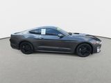 Used 2018 Ford Mustang Coupe image 4