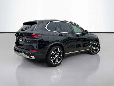 Certified 2026 BMW X5 xDrive40i AWD/4WD image 3