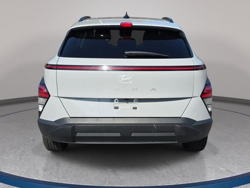 Used 2025 Hyundai Kona SEL FWD image 6