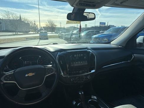 Used 2019 Chevrolet Traverse LT image 22