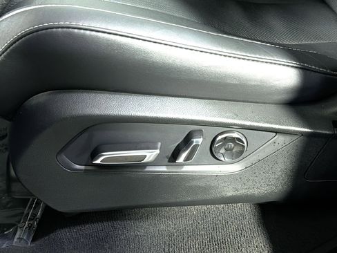 Used 2023 Acura MDX SH-AWD w/ Technology Package image 29