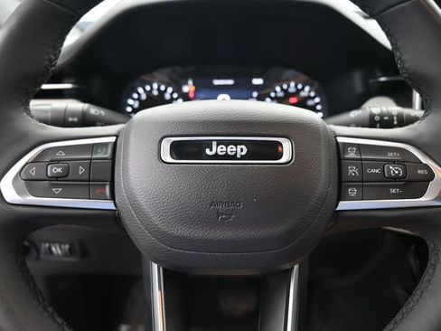 Used 2025 Jeep Compass Limited AWD/4WD image 30