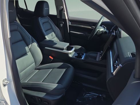 Certified 2026 GMC Terrain Denali AWD/4WD image 15