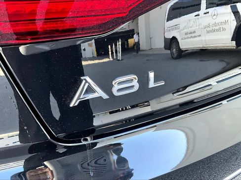 Used 2023 Audi A8 L 3.0T image 30