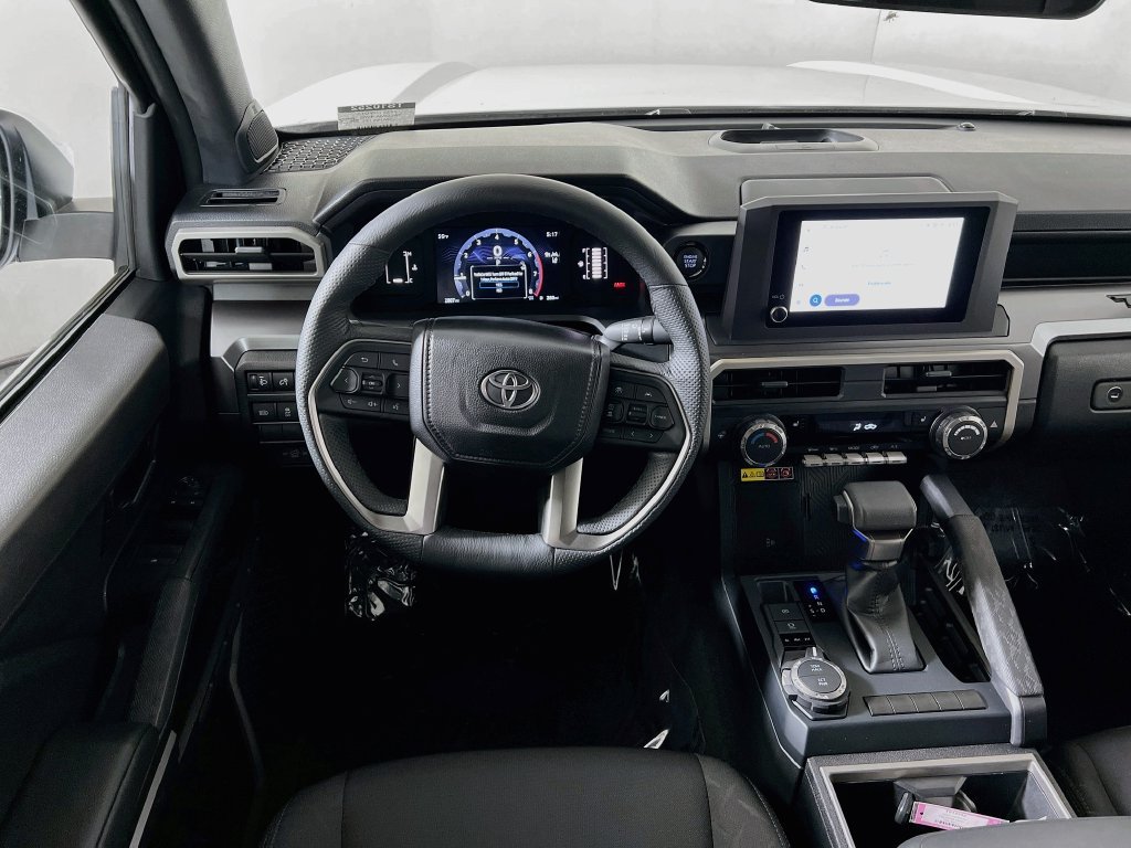Certified 2025 Toyota Tacoma SR5 AWD/4WD image 20