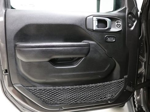 Used 2023 Jeep Wrangler Unlimited w/ Cold Weather Group AWD/4WD image 22