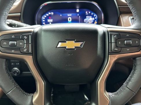 Used 2022 Chevrolet Tahoe High Country w/ Premium Package 2 AWD/4WD image 10