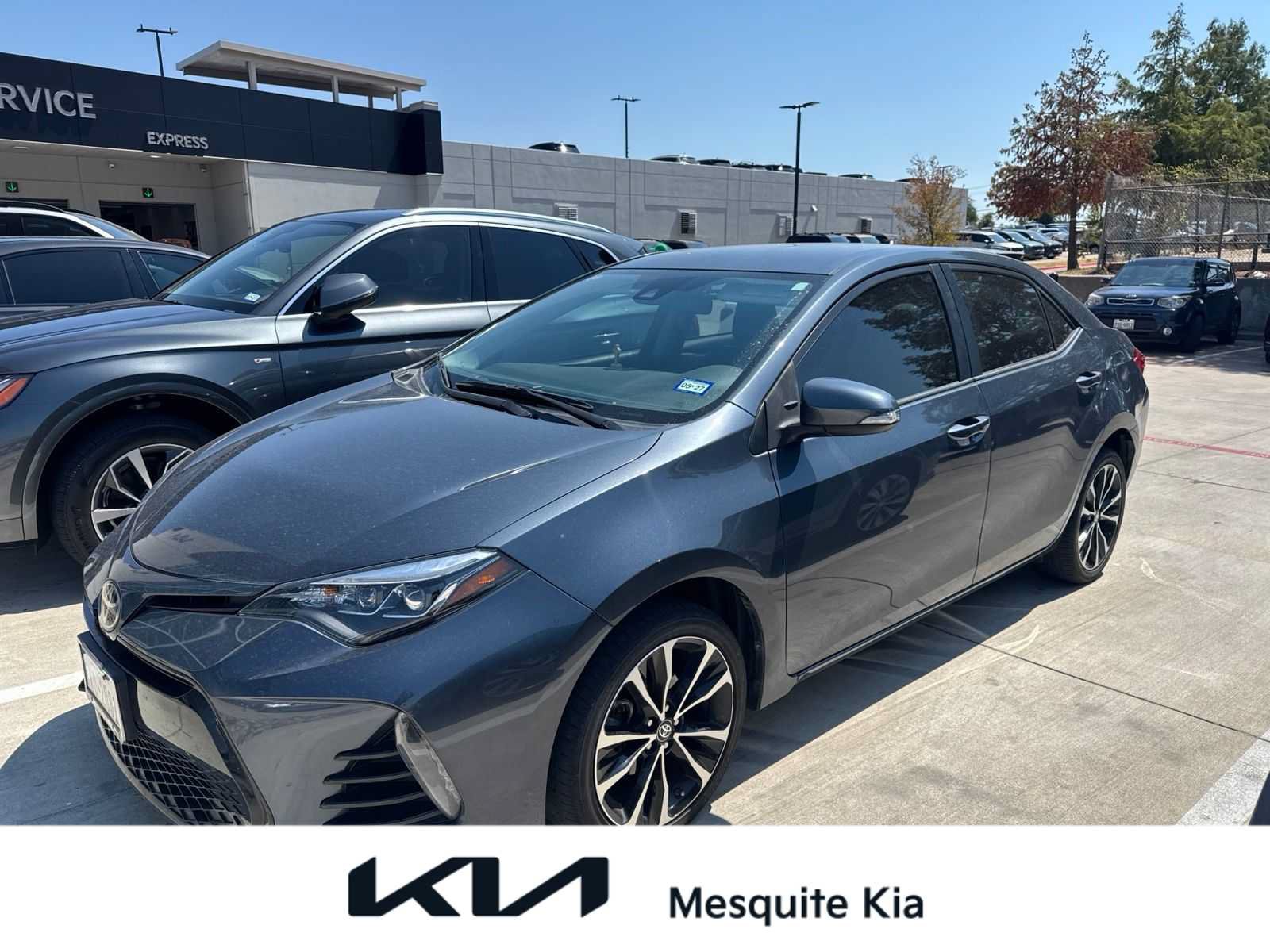 Used 2018 Toyota Corolla SE FWD image 1