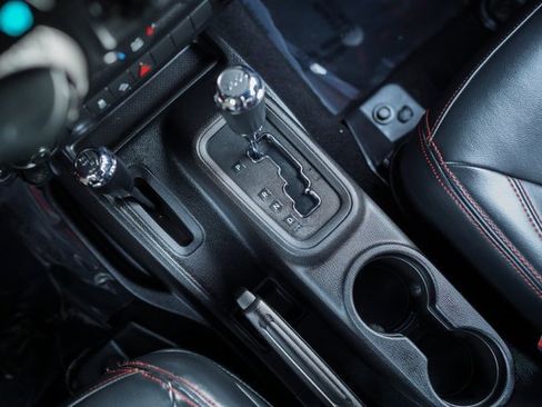 Used 2014 Jeep Wrangler Unlimited Sport w/ Quick Order Package 24S image 32