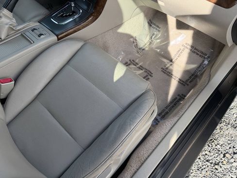 Used 2008 Subaru Outback 2.5i Limited L.L. Bean AWD/4WD image 34