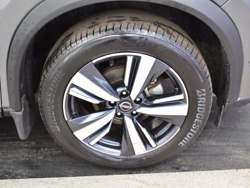 Used 2023 Nissan Rogue SL w/ SL Premium Package image 68