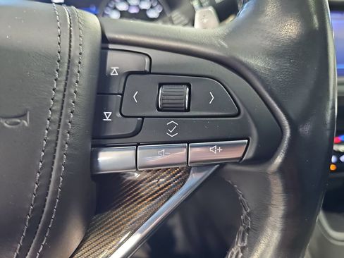 Used 2023 Cadillac XT6 Sport w/ Platinum Package AWD/4WD image 19