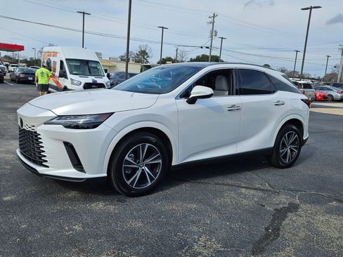 Used 2023 Lexus RX 350 Premium Plus w/ Accessory Package AWD/4WD image 3