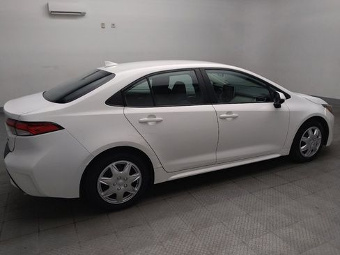 Used 2021 Toyota Corolla LE FWD image 10