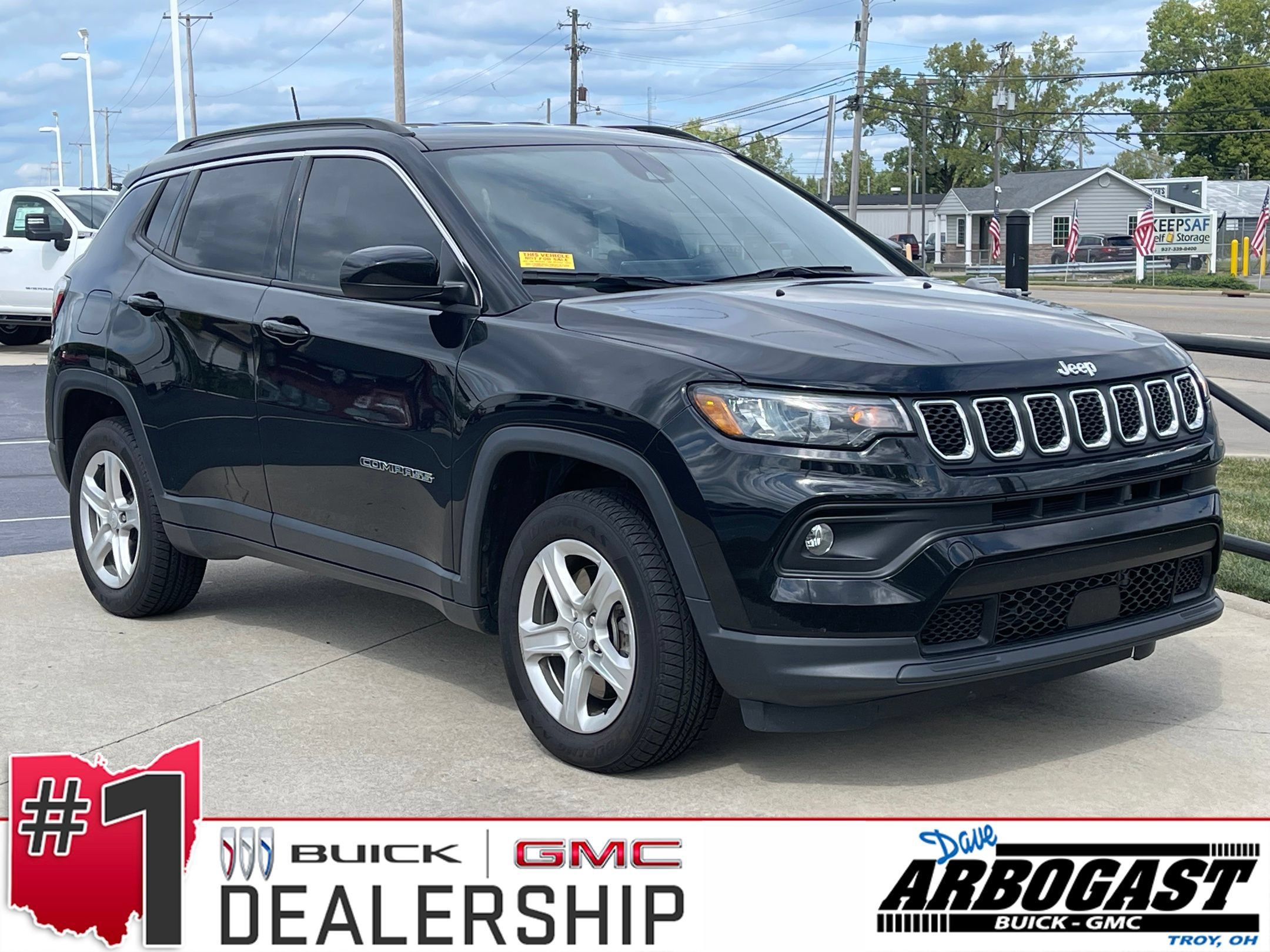 Used 2023 Jeep Compass Latitude w/ Convenience Group AWD/4WD image 1