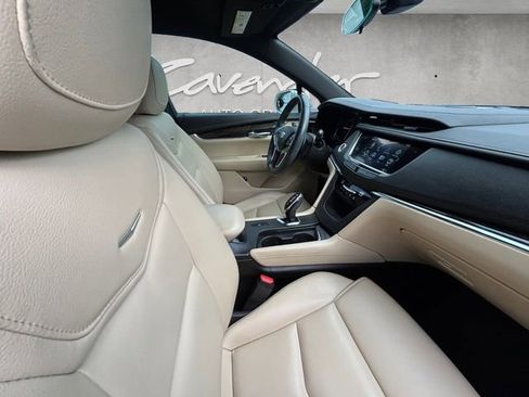Used 2019 Cadillac XT5 FWD image 30