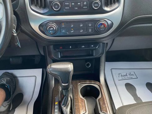 Used 2016 GMC Canyon SLE image 18