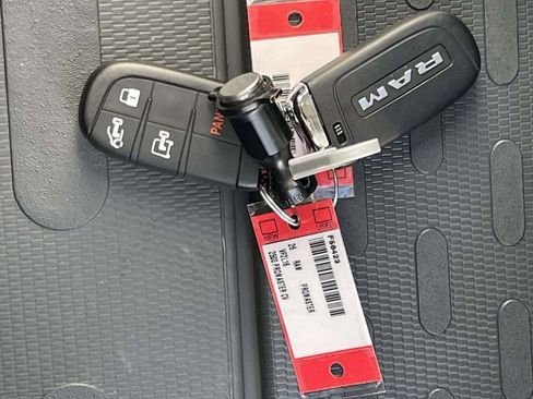 New 2026 RAM ProMaster 2500 w/ Convenience Group image 31