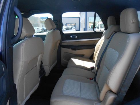 Used 2017 Ford Explorer 4WD image 11