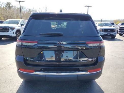 Used 2023 Jeep Grand Cherokee Limited AWD/4WD image 4