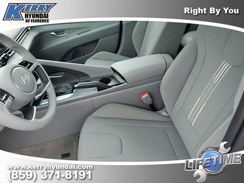 New 2026 Hyundai Elantra Sport FWD image 16