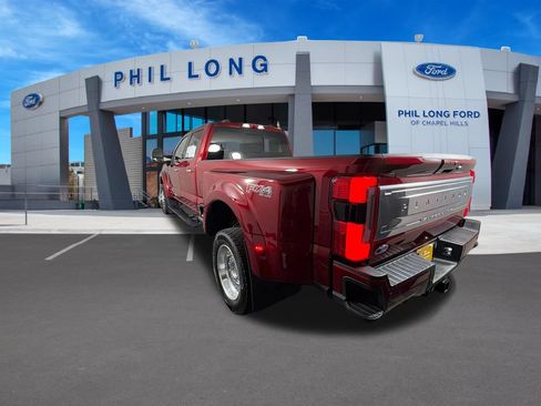 Certified 2025 Ford F450 Platinum w/ Platinum Plus Package AWD/4WD image 3