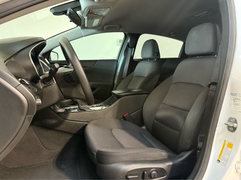 Used 2020 Chevrolet Malibu LT FWD image 13