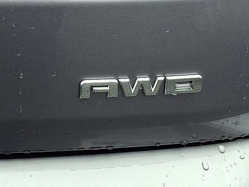 Certified 2021 GMC Terrain SLT image 33