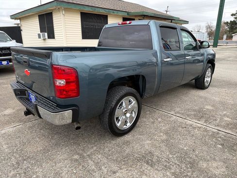 Used 2009 Chevrolet Silverado 1500 LT w/ Regional Value Package image 8