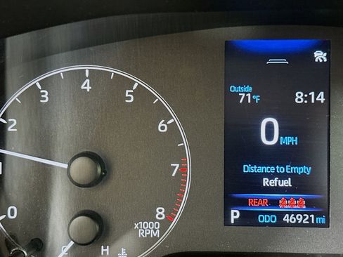 Used 2023 Toyota Corolla LE image 18