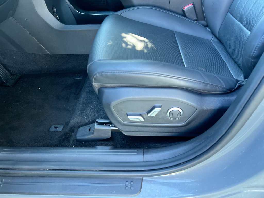 Used 2025 Hyundai Santa Fe SEL FWD image 14