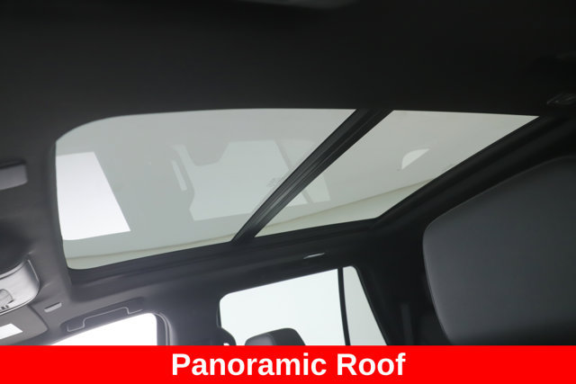 Used 2023 Chevrolet Tahoe Z71 w/ Z71 Off-Road Package AWD/4WD image 18