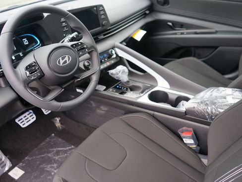 New 2026 Hyundai Elantra SEL Sport Premium FWD image 12