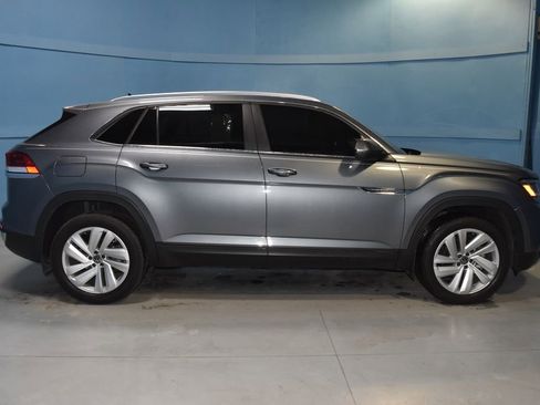 Certified 2023 Volkswagen Atlas Cross Sport SE image 20