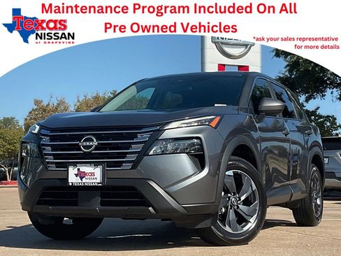 Used 2025 Nissan Rogue SV FWD image 1