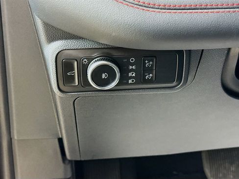 Used 2025 Ford Explorer ST-Line w/ ST-Line Street Pack AWD/4WD image 10