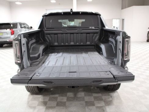 New 2025 GMC Hummer EV 2X image 13